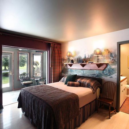 Twin Pine Manor Bed & Breakfast Ефрата Екстериор снимка