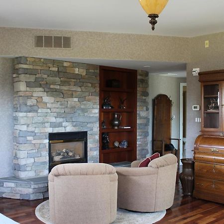 Twin Pine Manor Bed & Breakfast Ефрата Екстериор снимка