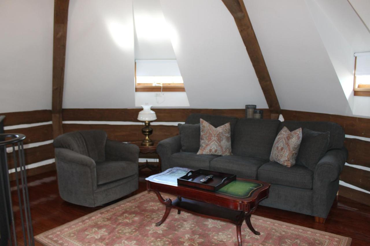 Twin Pine Manor Bed & Breakfast Ефрата Екстериор снимка